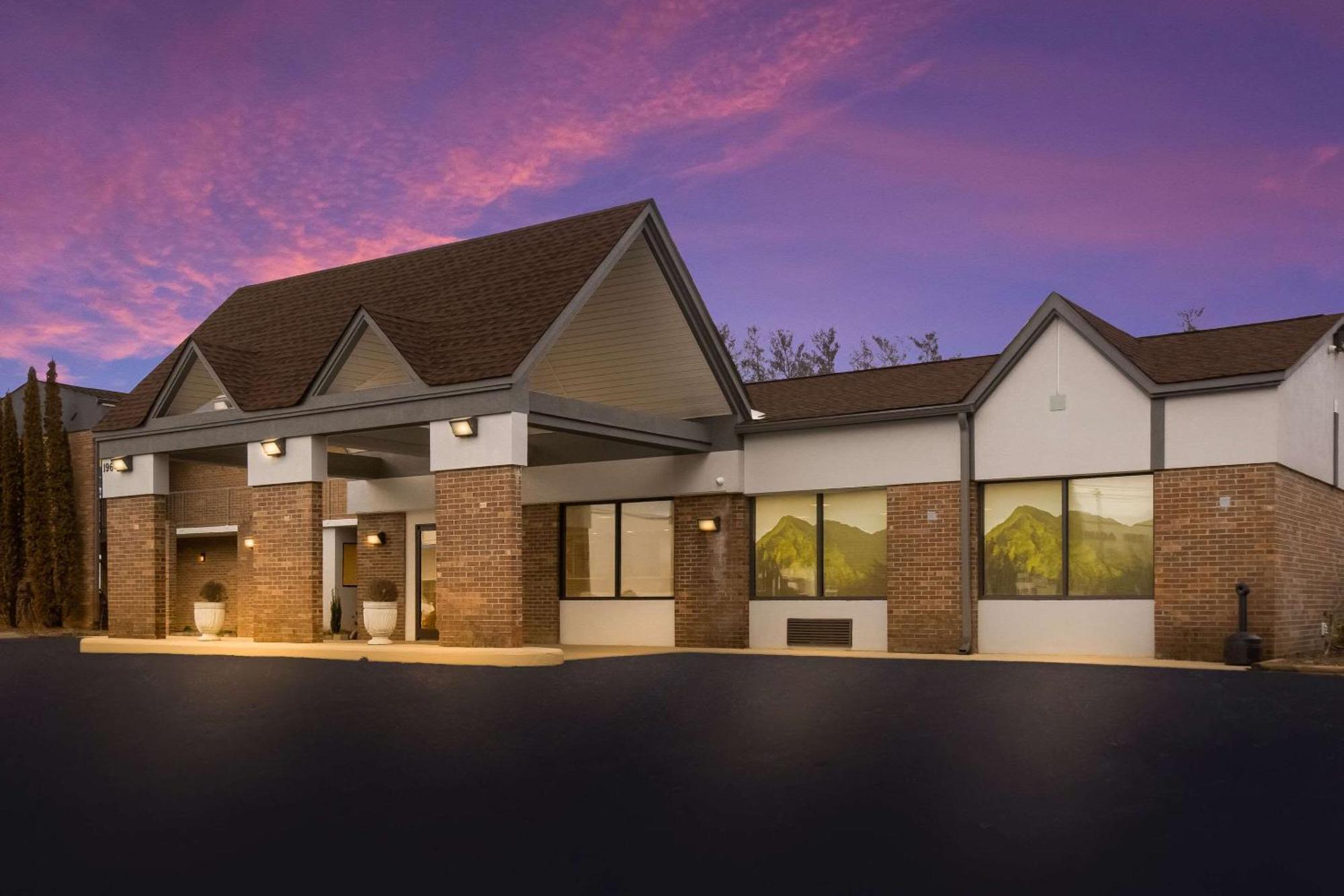 Quality Inn Asheville Airport Fletcher Exterior photo