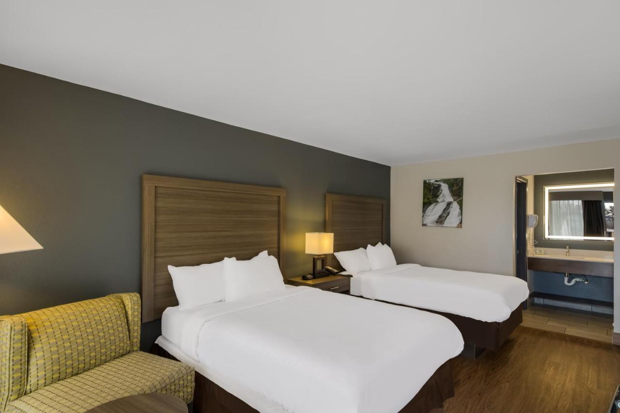 Quality Inn Asheville Airport Fletcher Exterior photo
