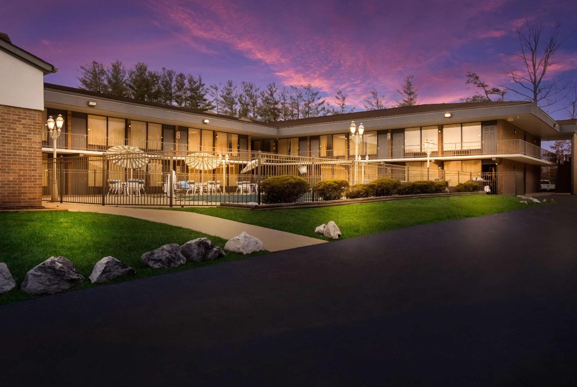 Quality Inn Asheville Airport Fletcher Exterior photo